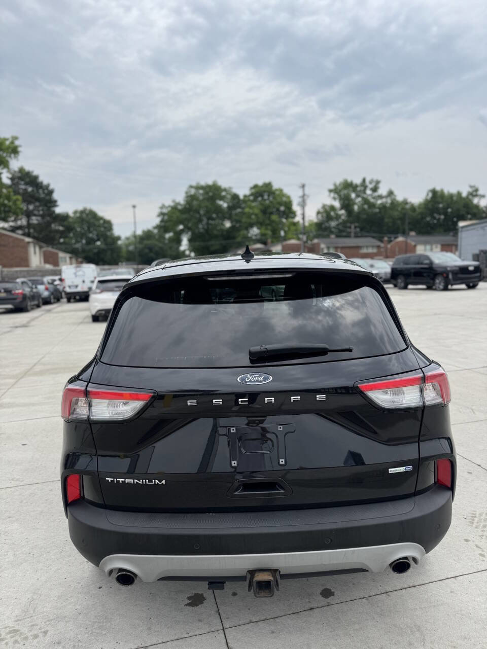 Used 2020 Ford Escape Titanium image 7