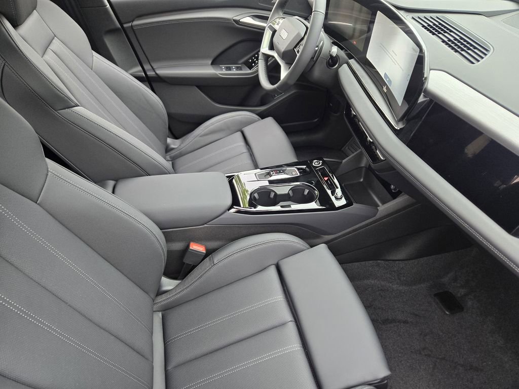 New 2027 Audi Q6 e-tron Premium Plus AWD/4WD image 18