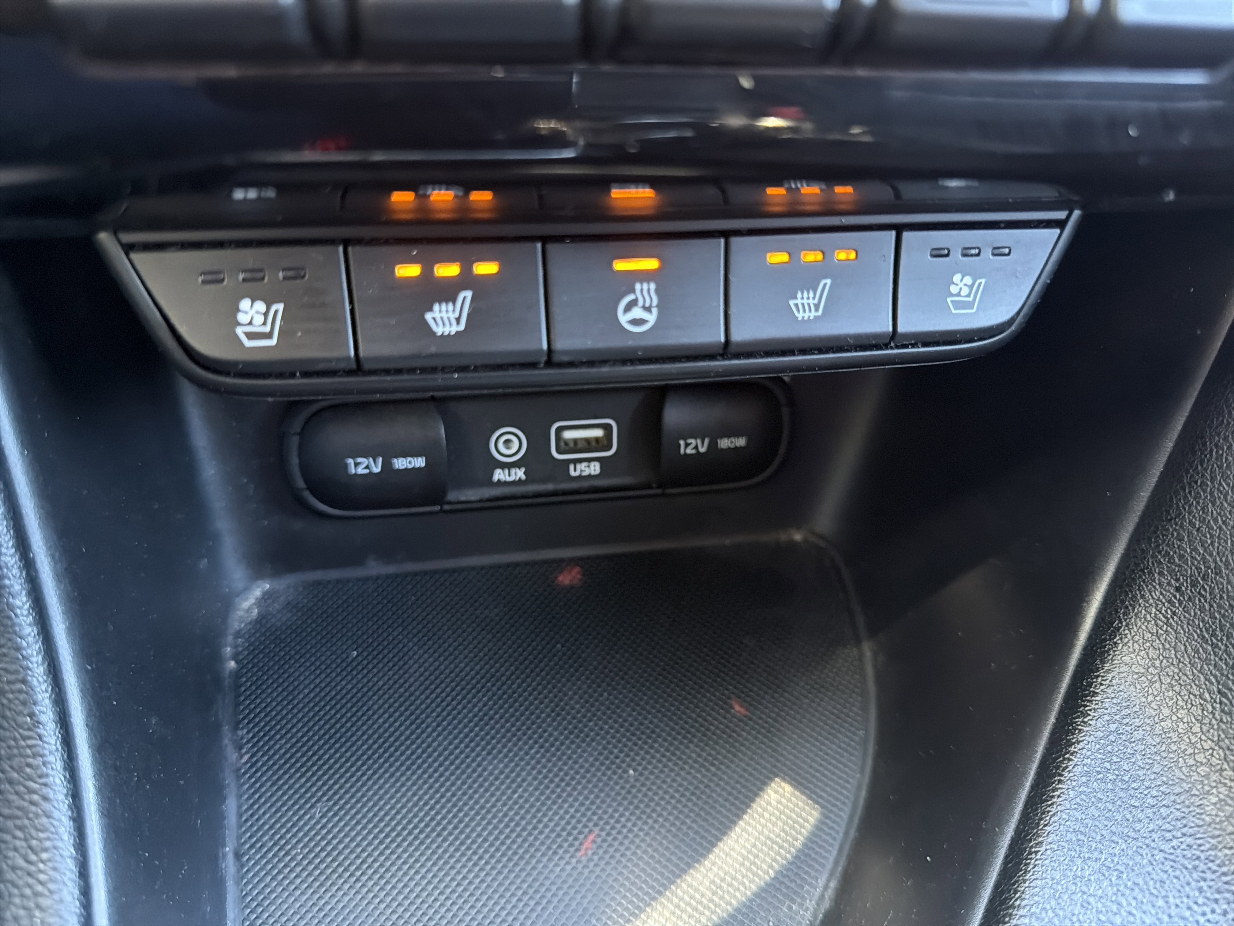 Used 2018 Kia Sportage SX image 28