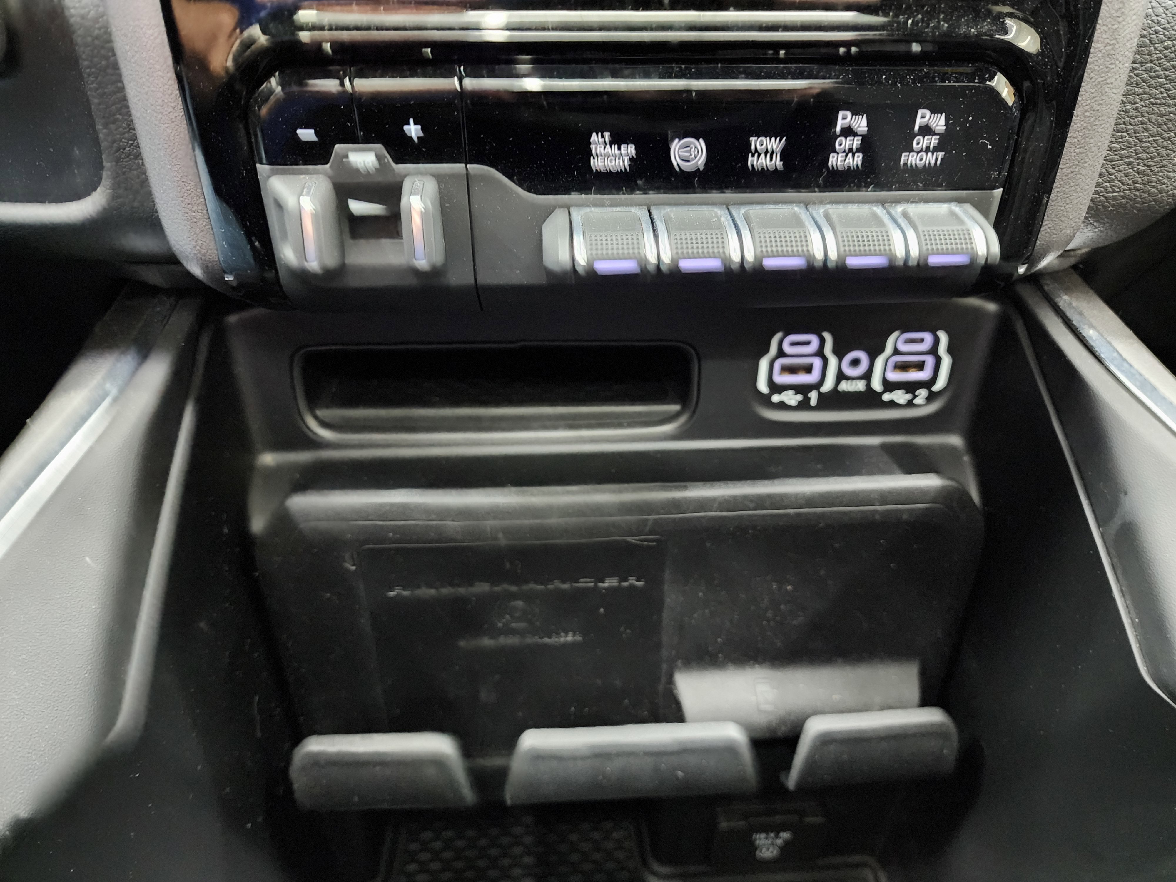 Used 2020 RAM 3500 Laramie image 18