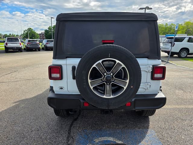 Used 2023 Jeep Wrangler Unlimited Sahara w/ Cold Weather Group AWD/4WD image 3
