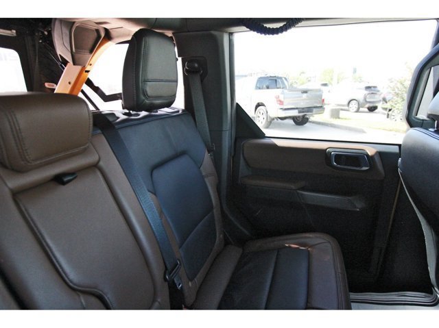 Used 2022 Ford Bronco Outer Banks AWD/4WD image 11