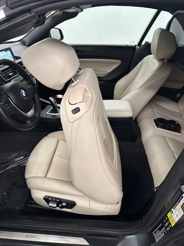 Used 2017 BMW 230i xDrive Convertible image 26