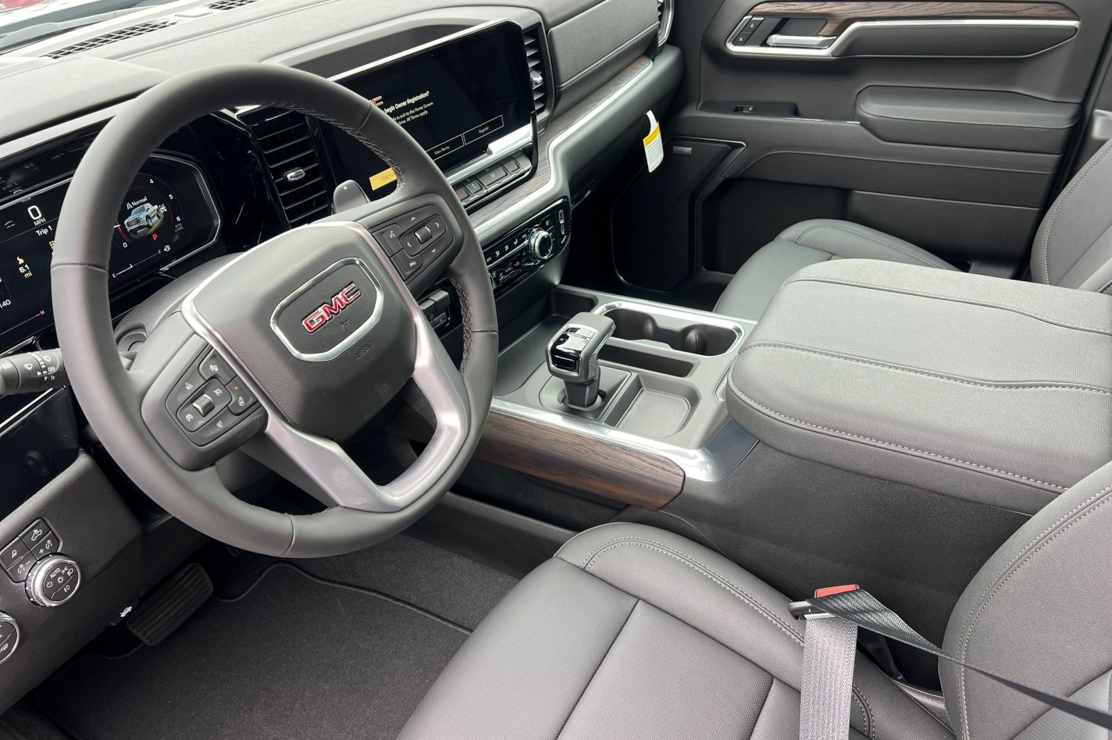 New 2026 GMC Sierra 1500 SLT w/ SLT Convenience Package image 8