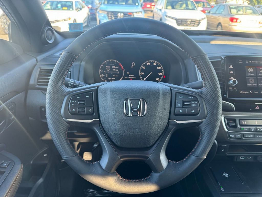 Used 2025 Honda Ridgeline TrailSport image 8