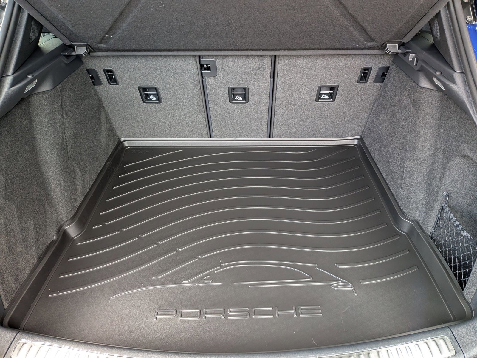 New 2026 Porsche Macan image 24