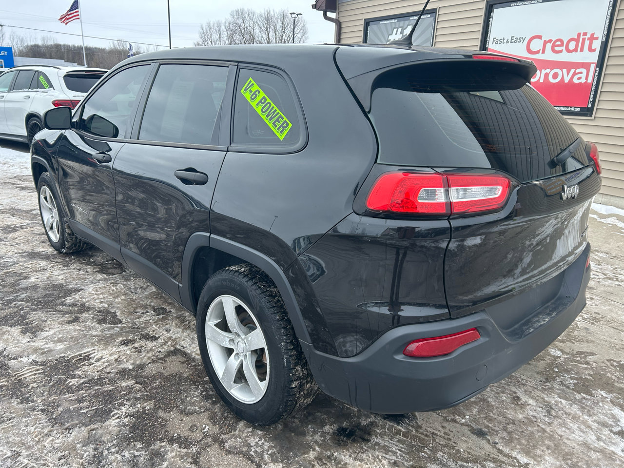 Used 2014 Jeep Cherokee Sport image 7