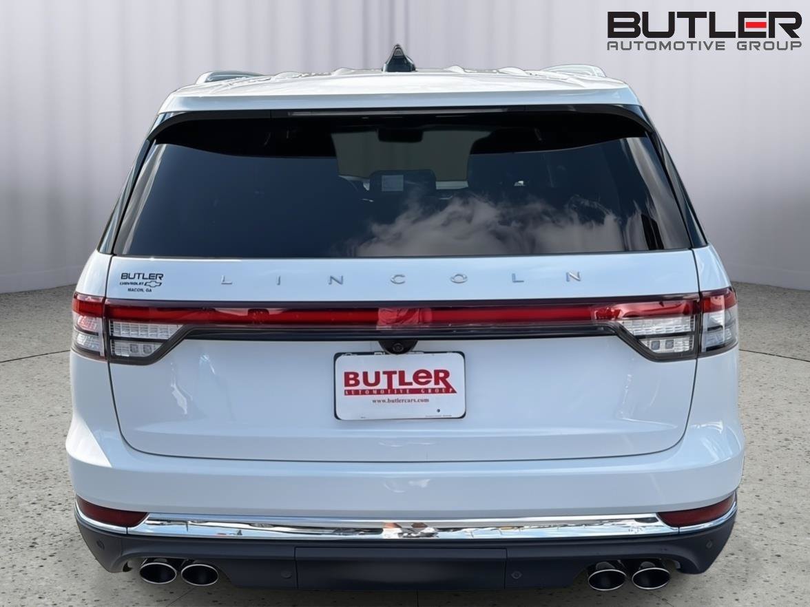Used 2026 Lincoln Aviator AWD image 5