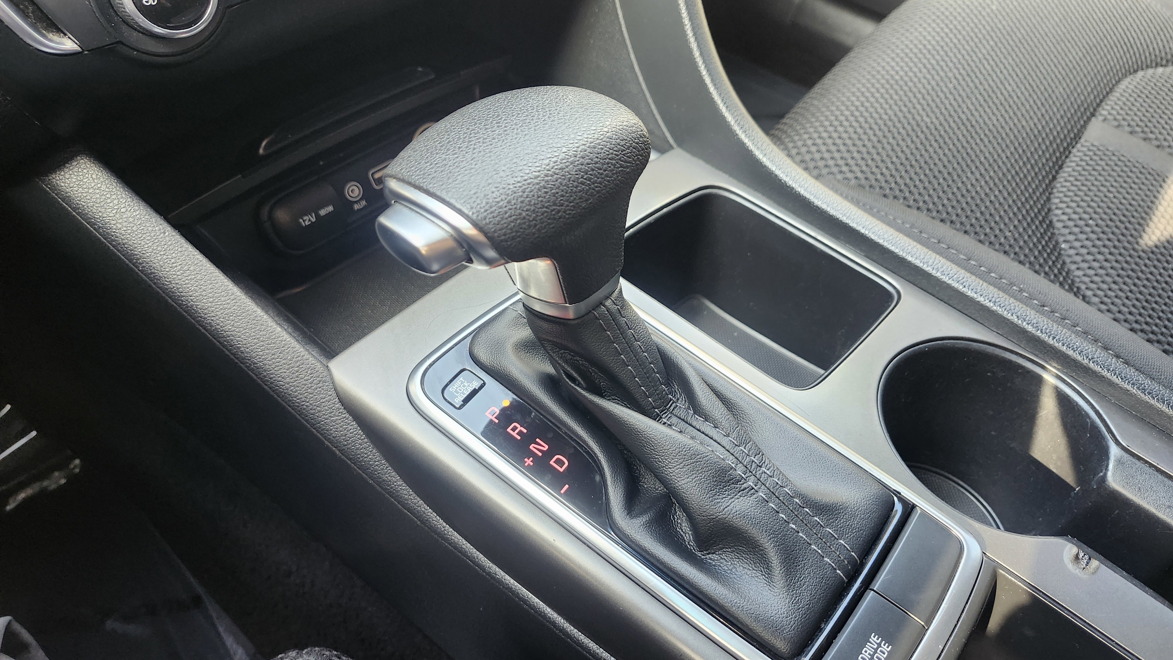 Used 2020 Kia Optima LX image 28