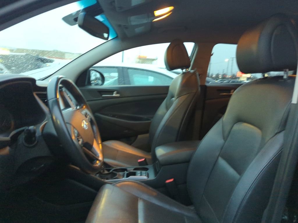 Used 2017 Hyundai Tucson SE Plus w/ Cargo Package image 6