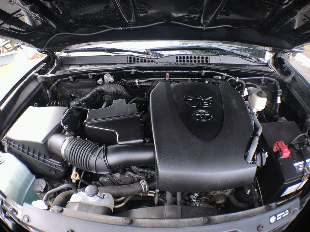 Used 2023 Tesla Model 3 Standard Range image 11