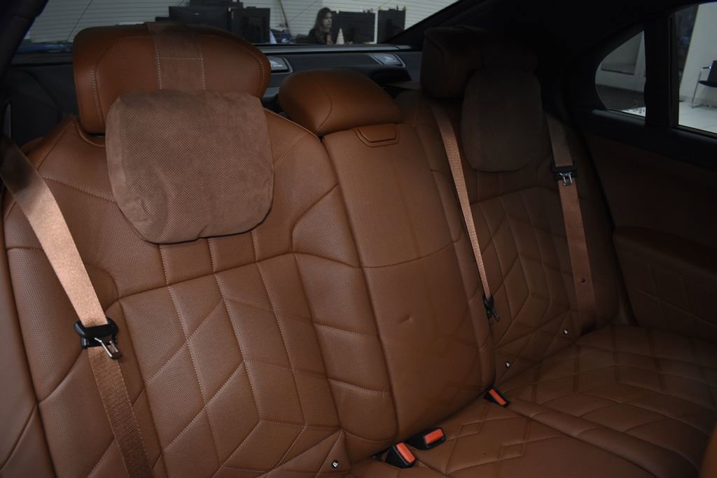 Used 2025 BMW i7 xDrive60 AWD/4WD image 39