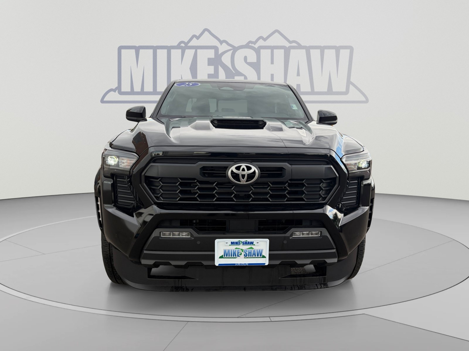 Used 2025 Toyota Tacoma TRD Sport w/ TRD Sport Upgrade Package AWD/4WD image 8