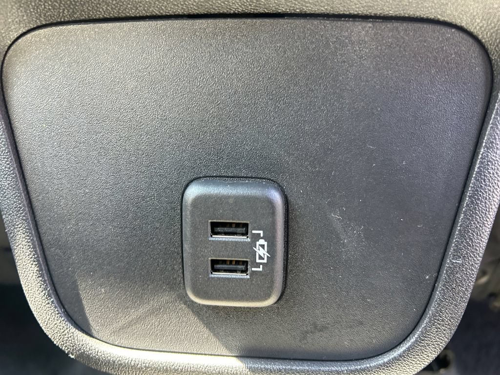 Used 2023 Chevrolet Equinox LS AWD/4WD image 20