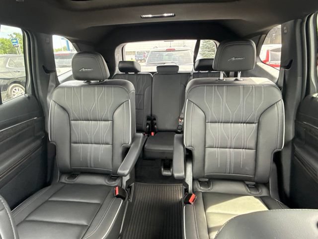 Used 2025 Buick Enclave Avenir w/ Super Cruise Package AWD/4WD image 29