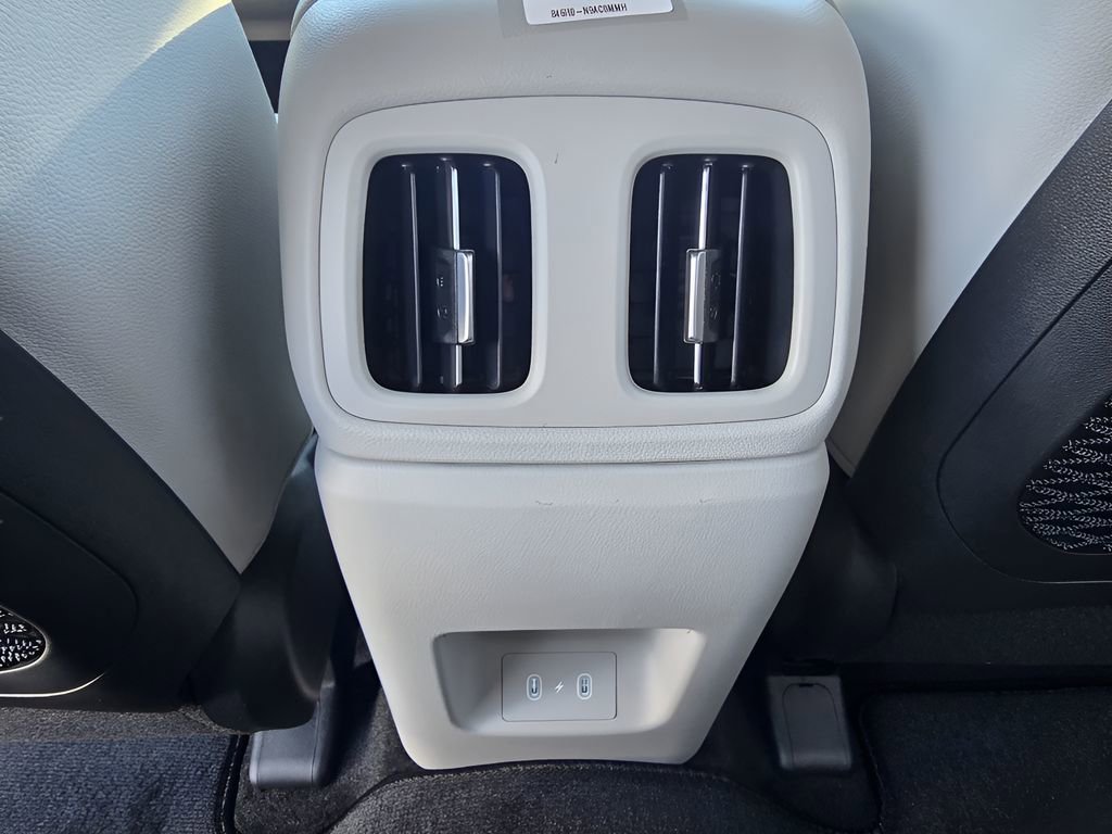 New 2026 Hyundai Tucson Limited image 29