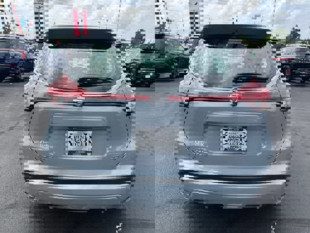 Used 2024 Nissan Kicks SR image 4