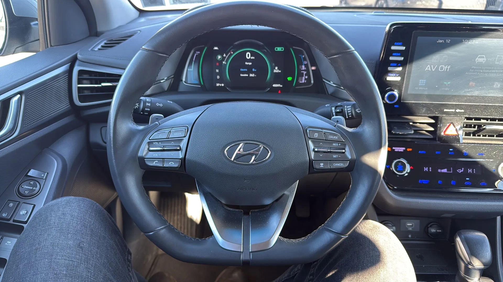 Used 2020 Hyundai Ioniq SEL image 10