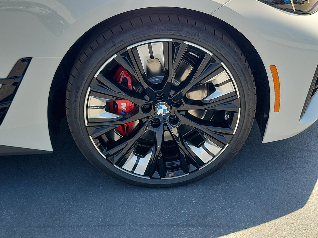 New 2026 BMW M440i w/ Premium Package RWD image 5