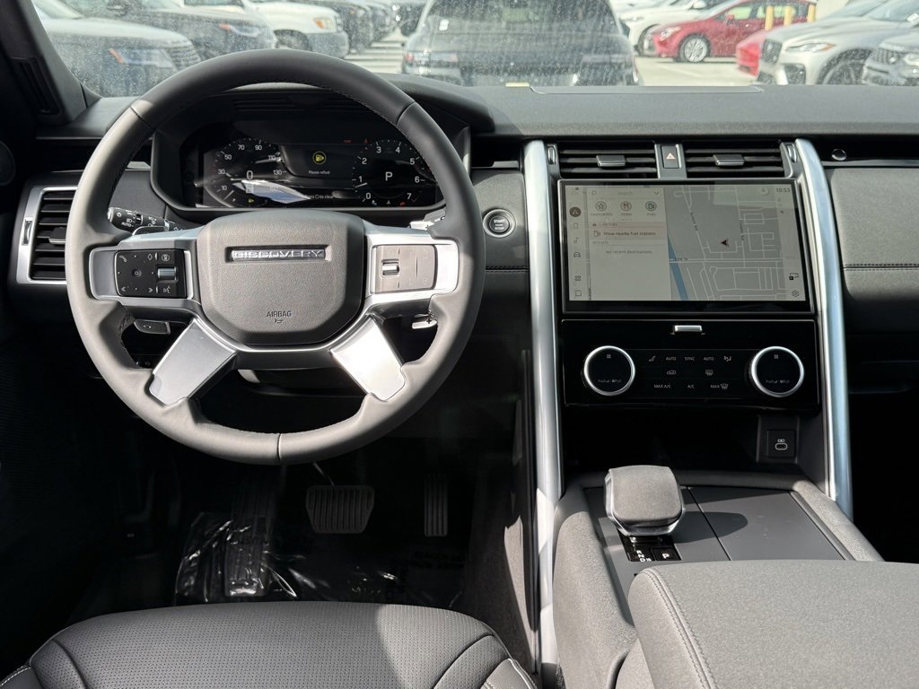New 2025 Land Rover Discovery S image 22