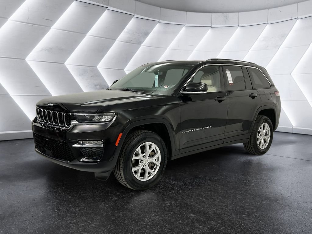 Used 2023 Jeep Grand Cherokee Limited RWD image 3