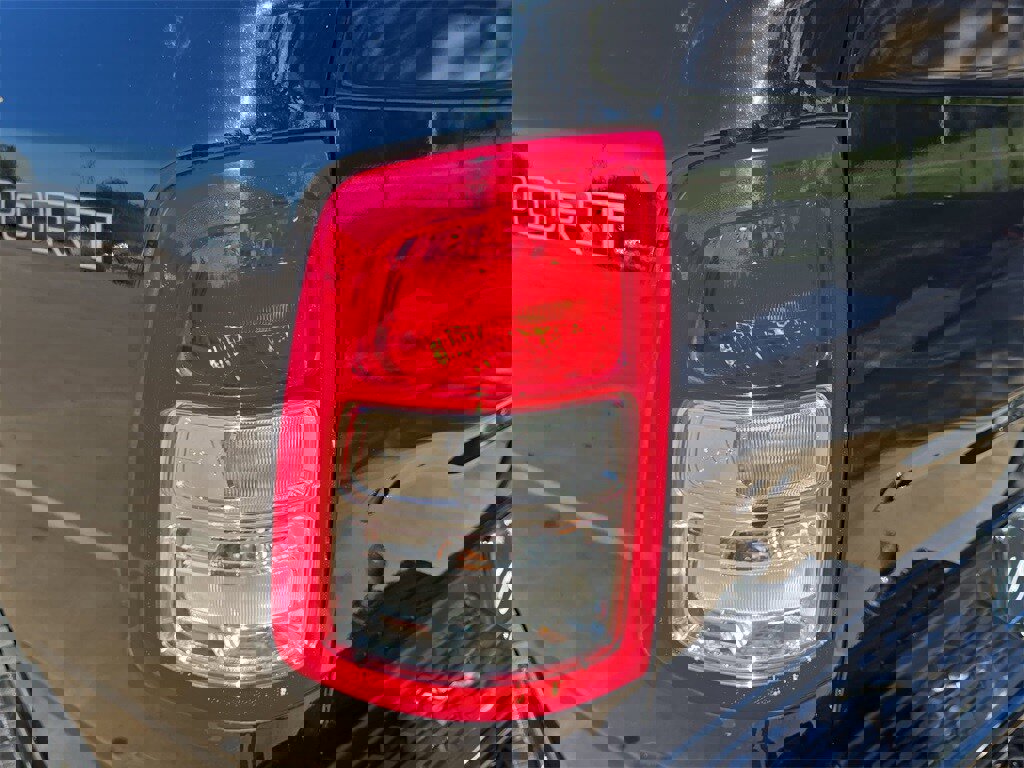 Used 2022 RAM 2500 Big Horn w/ Level A Equipment Group image 28