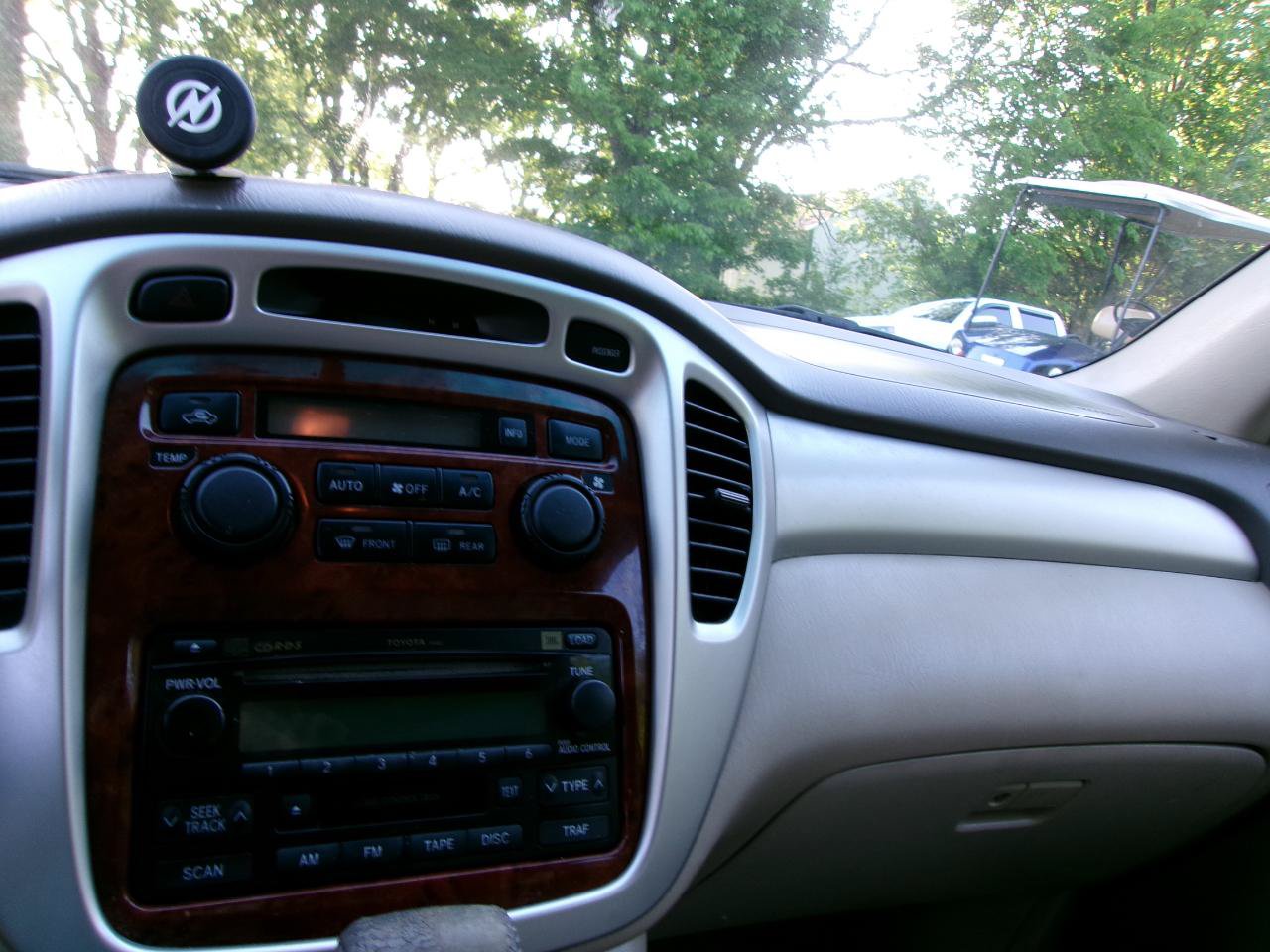 Used 2004 Toyota Highlander 4WD V6 image 13