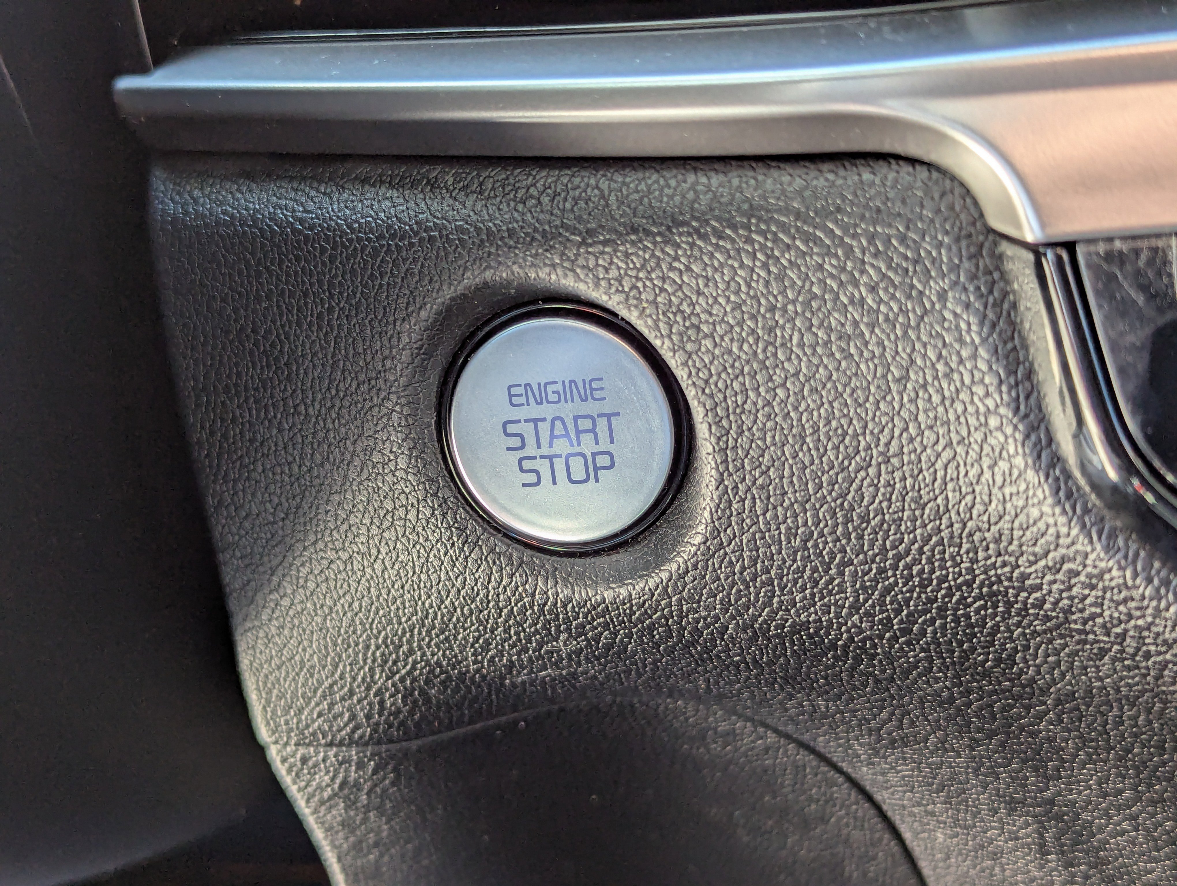 Certified 2025 Kia Sorento LX image 26