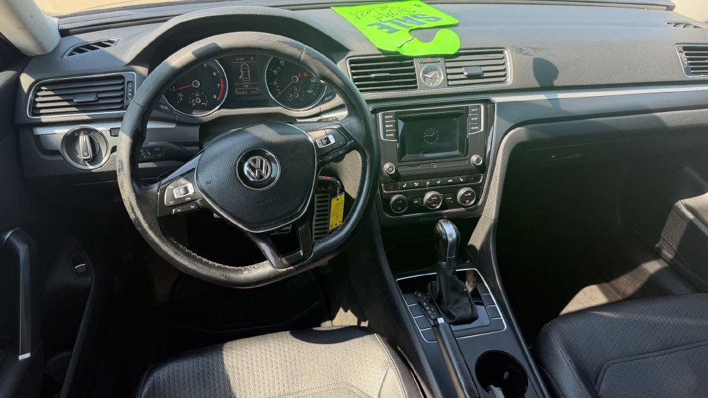 Used 2016 Volkswagen Passat 1.8T R-Line FWD image 22