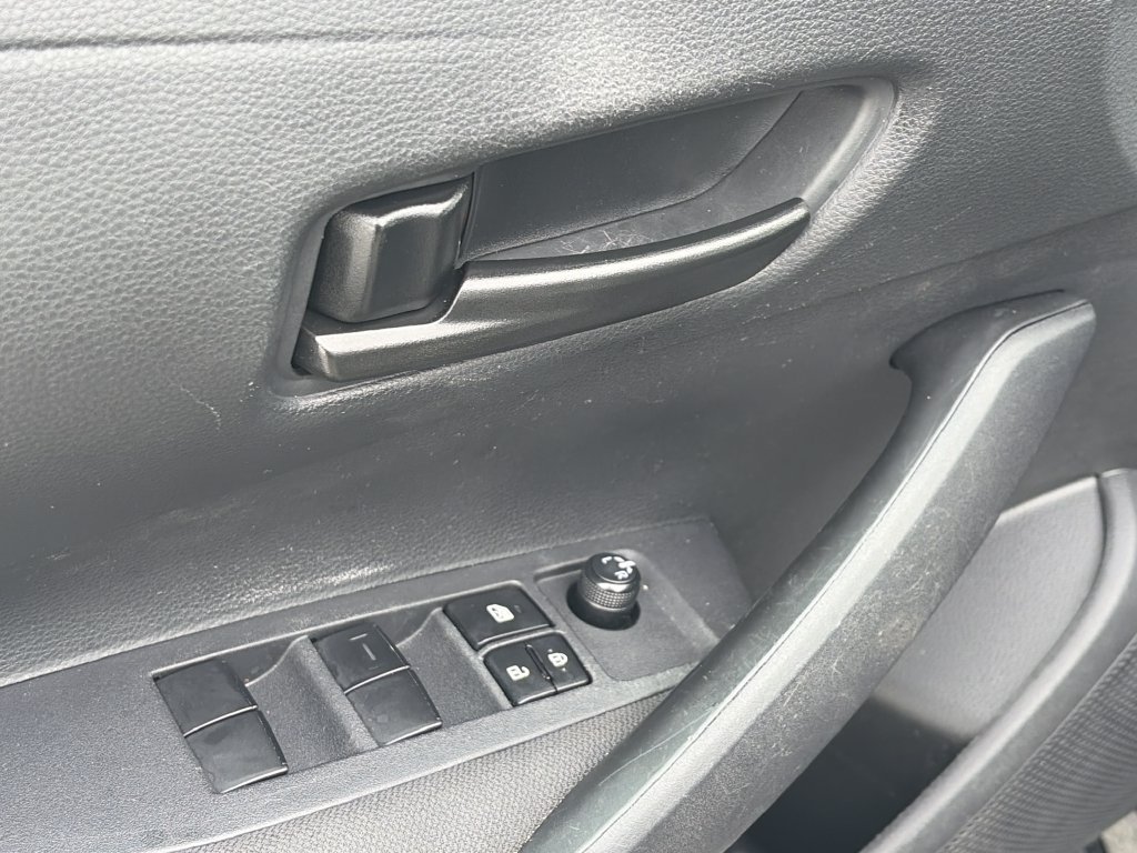 Used 2024 Toyota Corolla LE FWD image 17