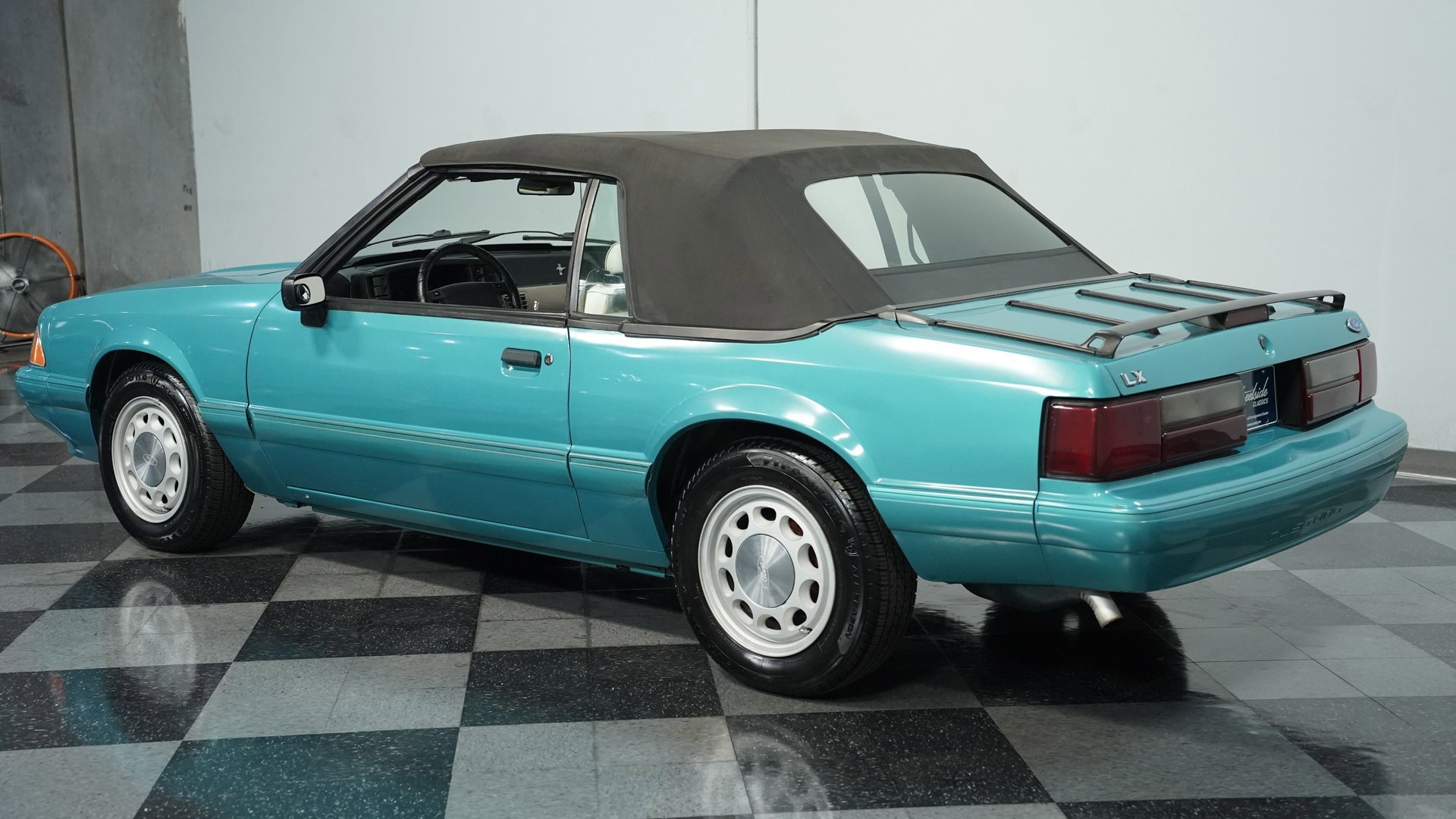 Used 1992 Ford Mustang LX image 7