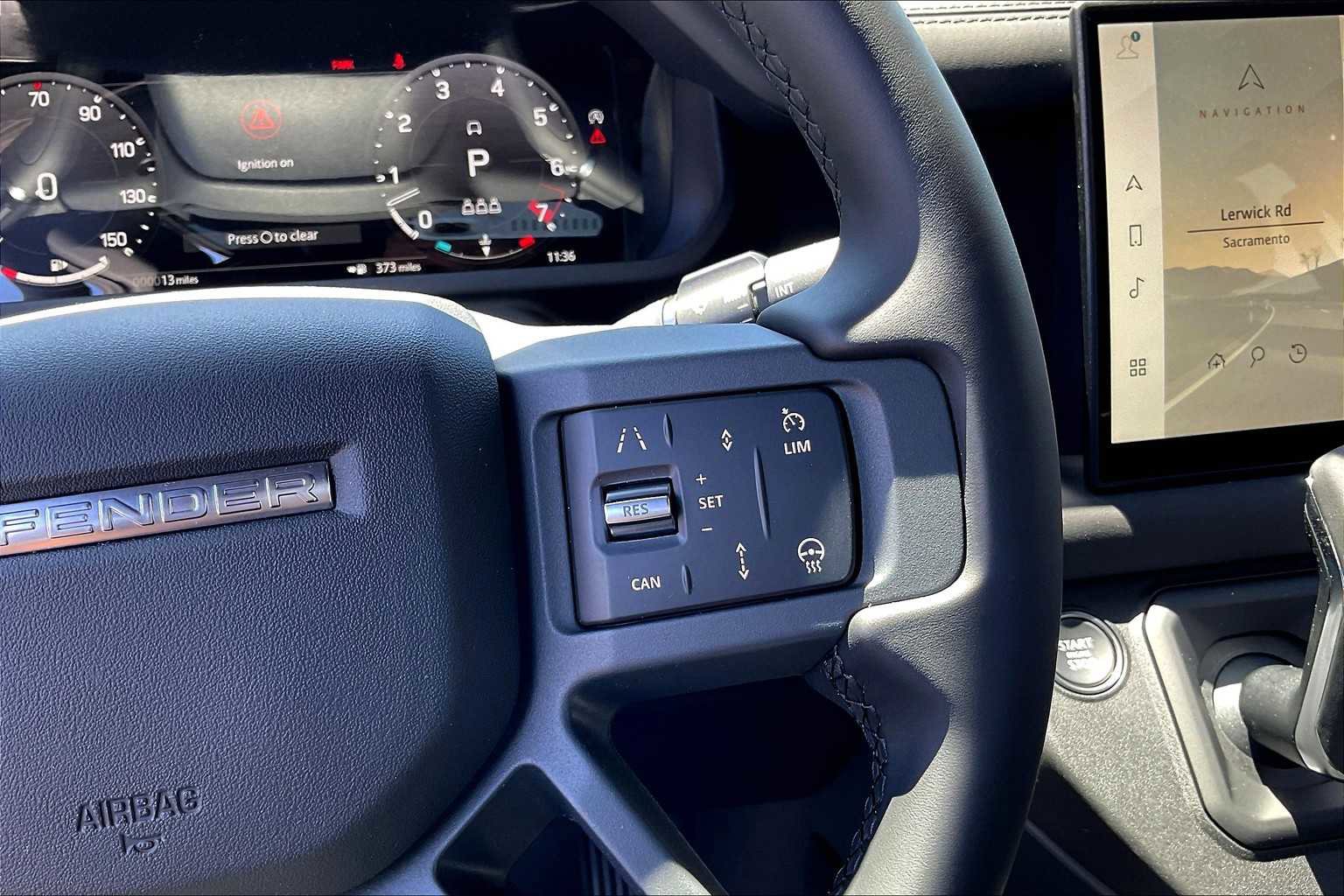 New 2025 Land Rover Defender 110 X-Dynamic SE image 18