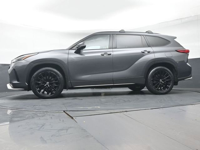 Certified 2023 Toyota Highlander XSE image 39