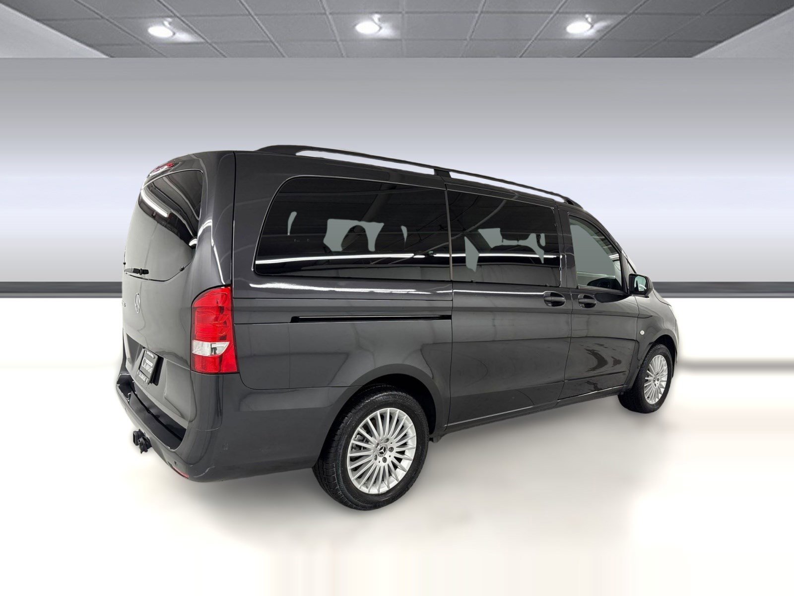 Used 2023 Mercedes-Benz Metris Passenger image 8