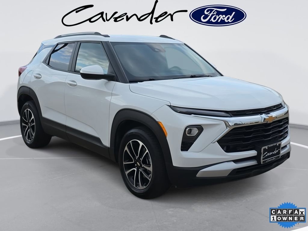 Used 2025 Chevrolet TrailBlazer LT image 3