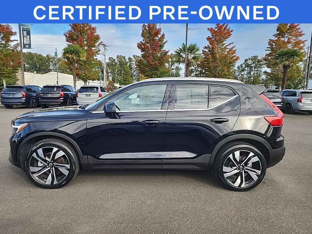 Used 2024 Volvo XC40 B5 Plus w/ Protection Package Premier AWD/4WD image 2