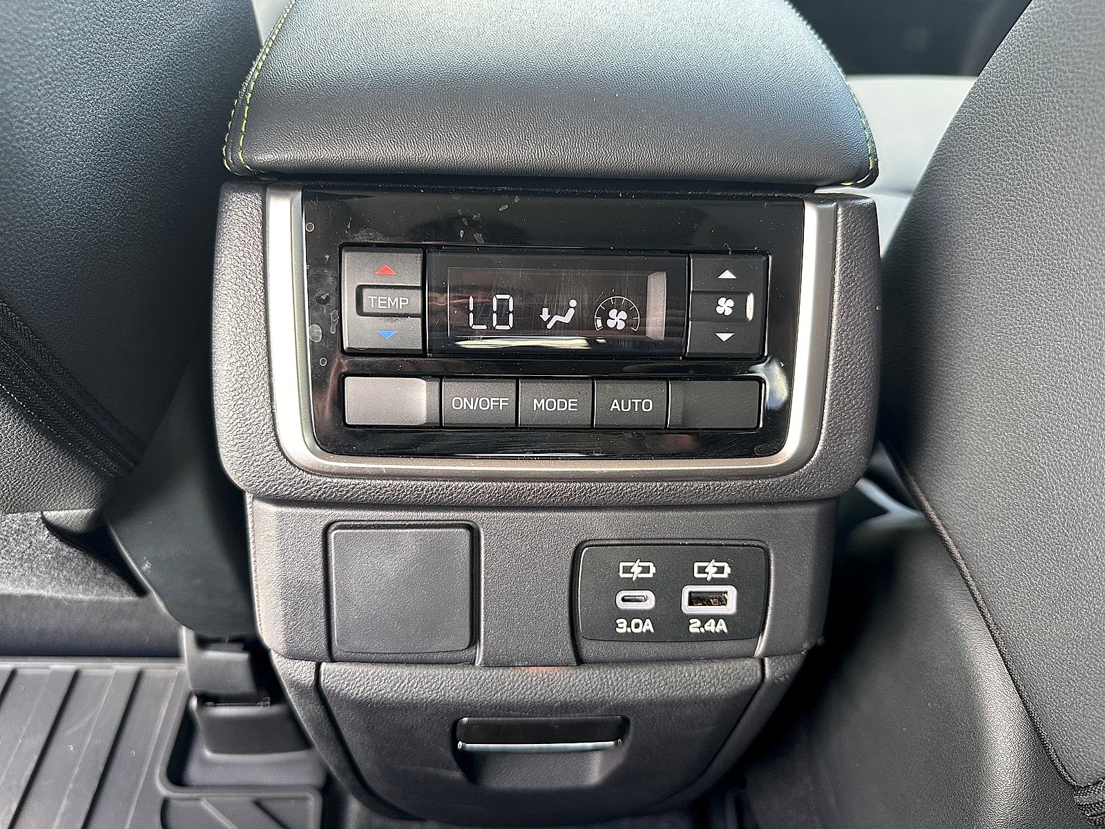 Used 2025 Subaru Ascent Onyx Edition AWD/4WD image 14