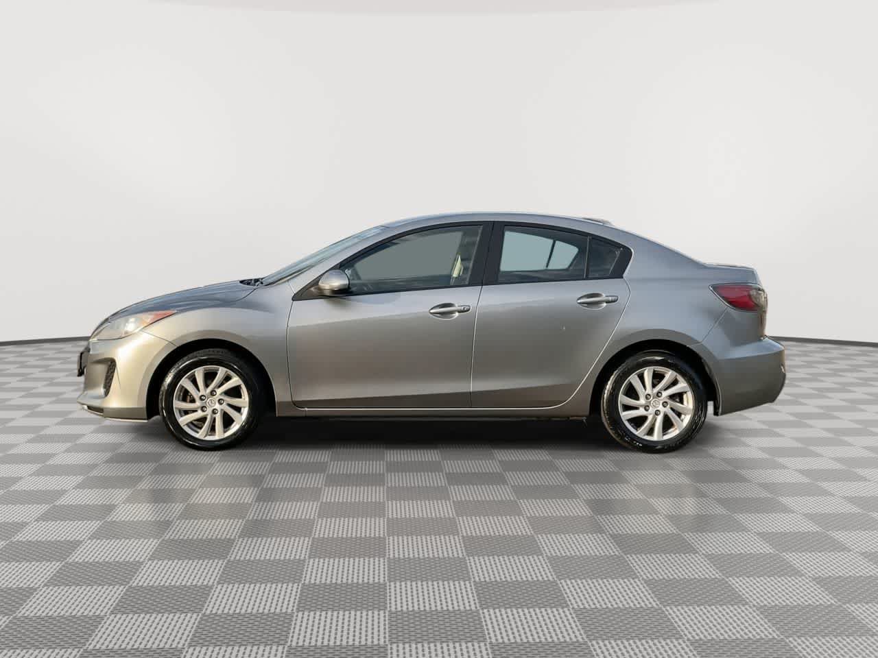 Used 2012 MAZDA MAZDA3 i Touring FWD image 5