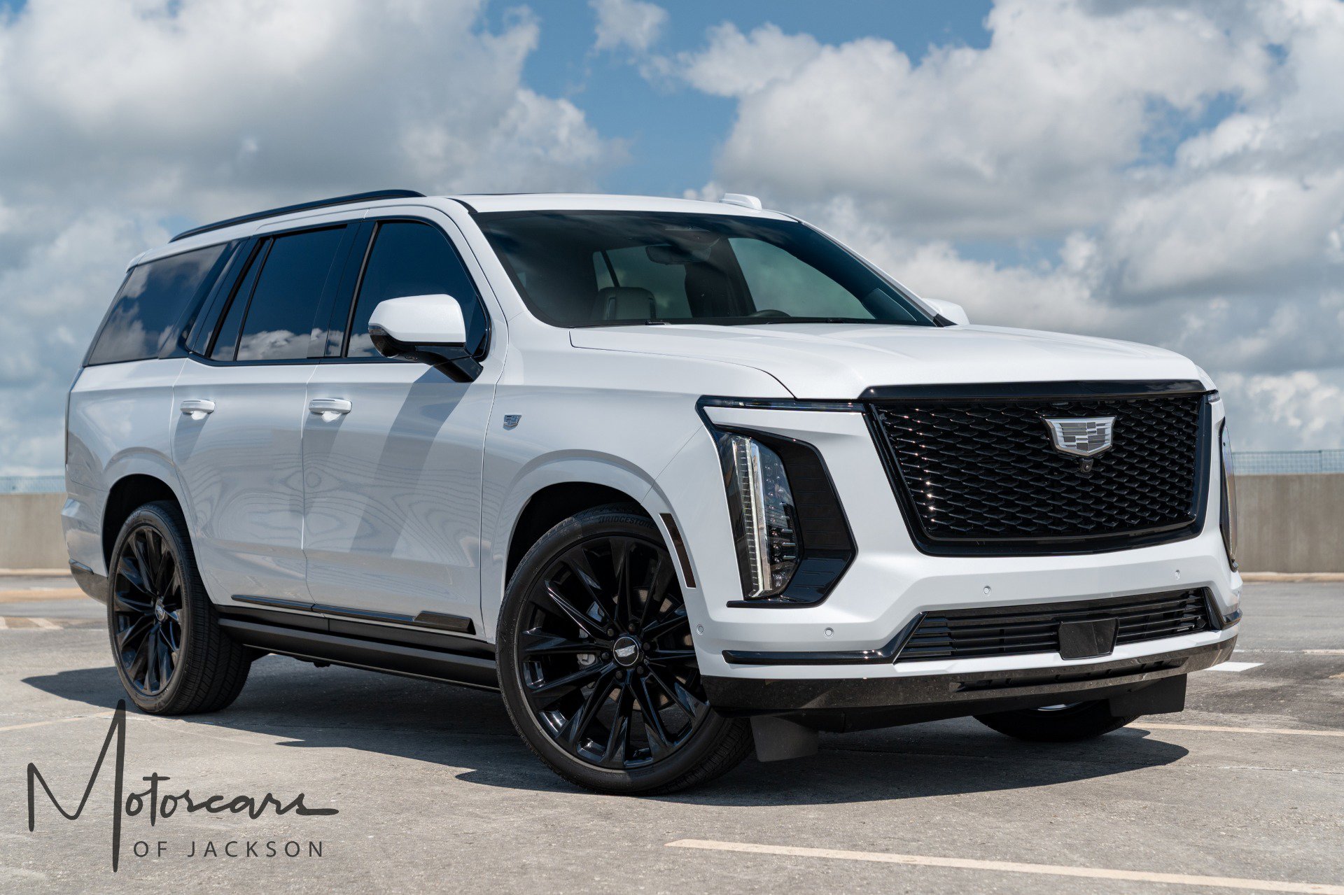 Used 2026 Cadillac Escalade Platinum Sport w/ LPO, ONYX Package AWD/4WD image 2