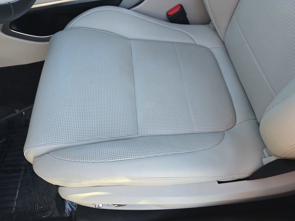 Used 2025 Jaguar F-PACE R-Dynamic S image 29