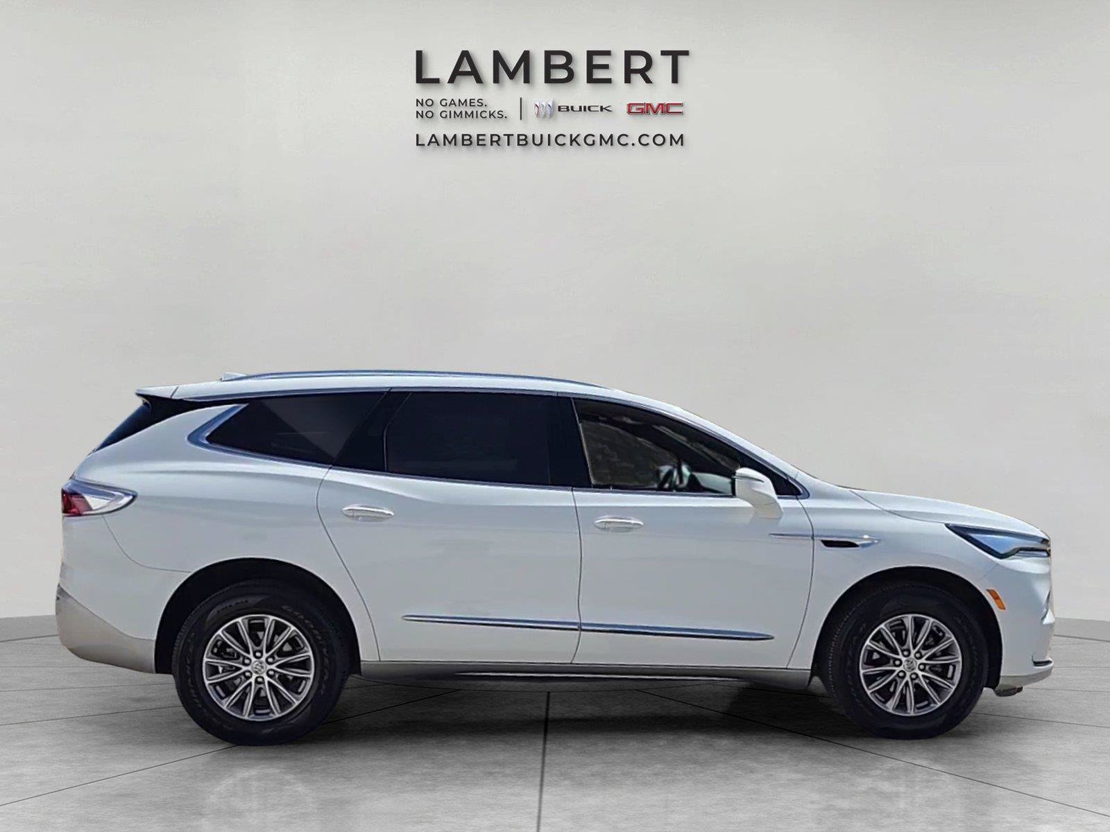 Used 2024 Buick Enclave Essence FWD image 6