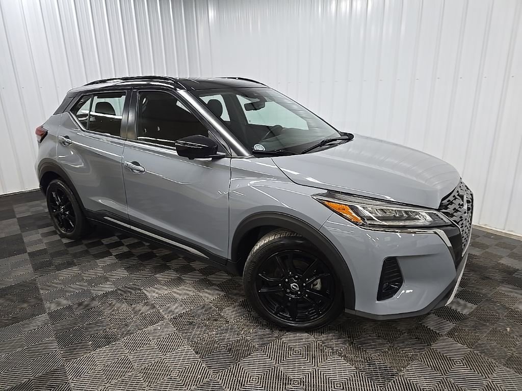 Used 2023 Nissan Kicks SR w/ Interior Electronics Package image 7