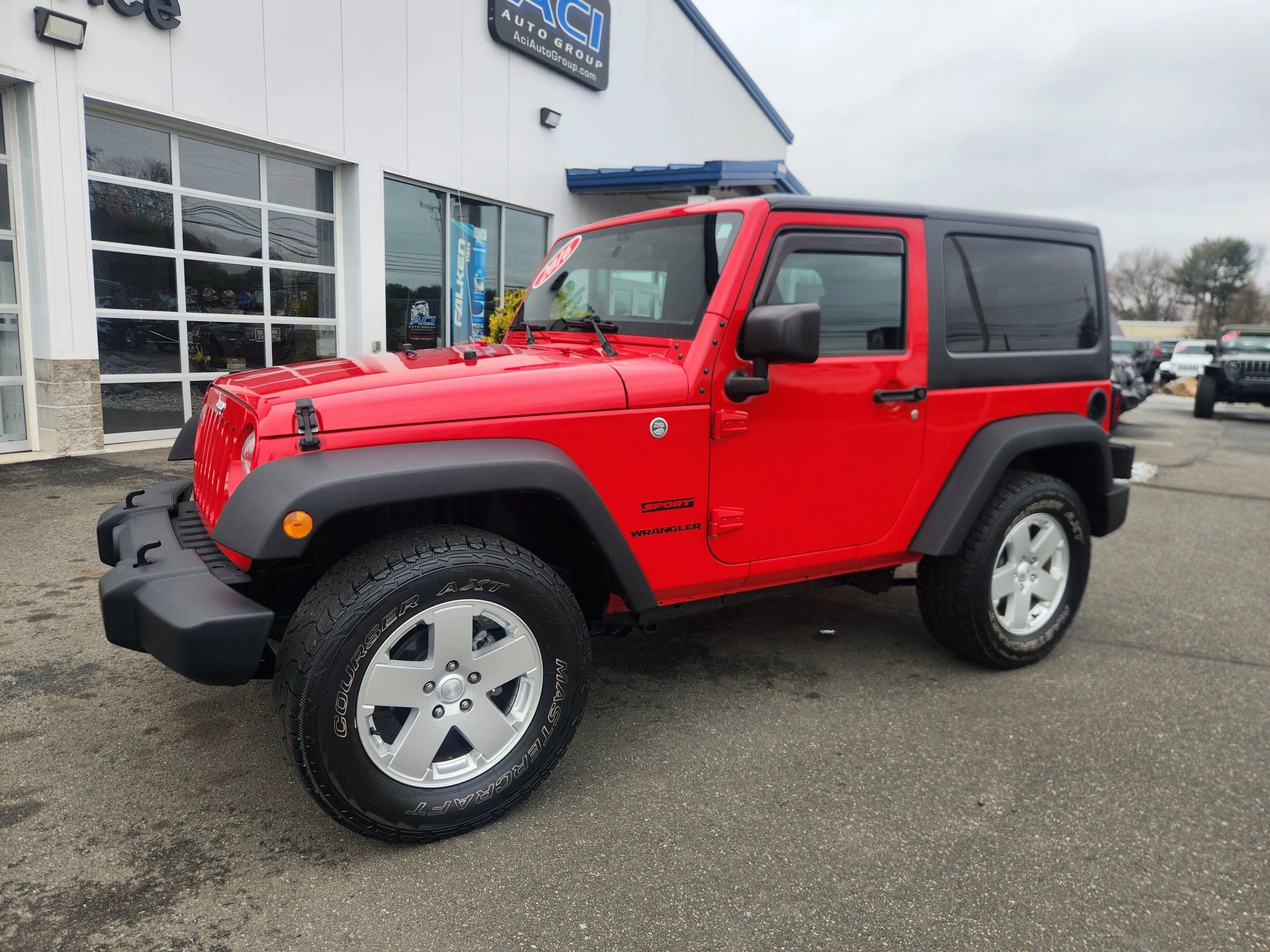 Used 2016 Jeep Wrangler Sport w/ Connectivity Group AWD/4WD image 6