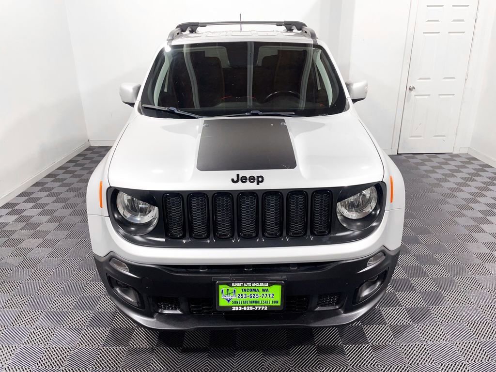 Used 2018 Jeep Renegade Altitude image 2