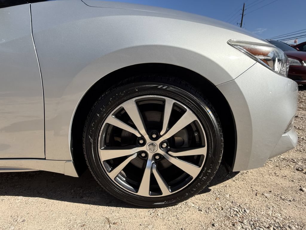 Used 2017 Nissan Maxima Platinum FWD image 14