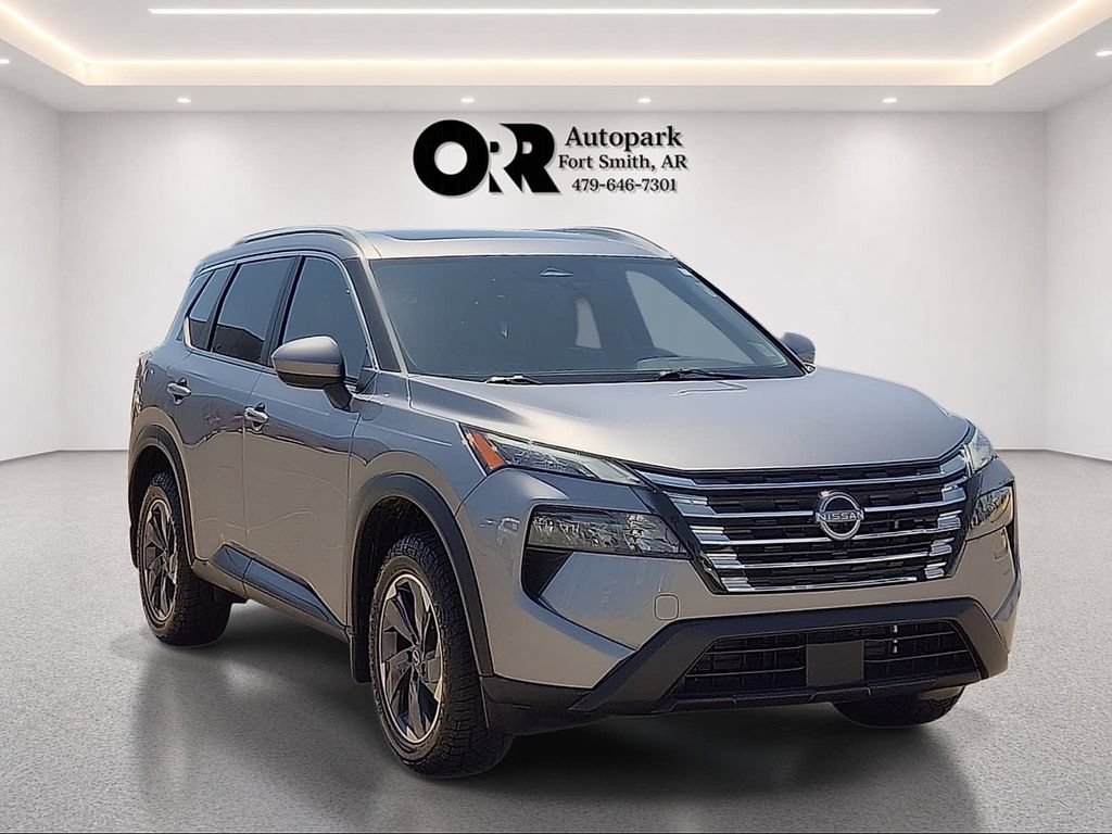 Used 2025 Nissan Rogue SV w/ SV Premium Package AWD/4WD image 1