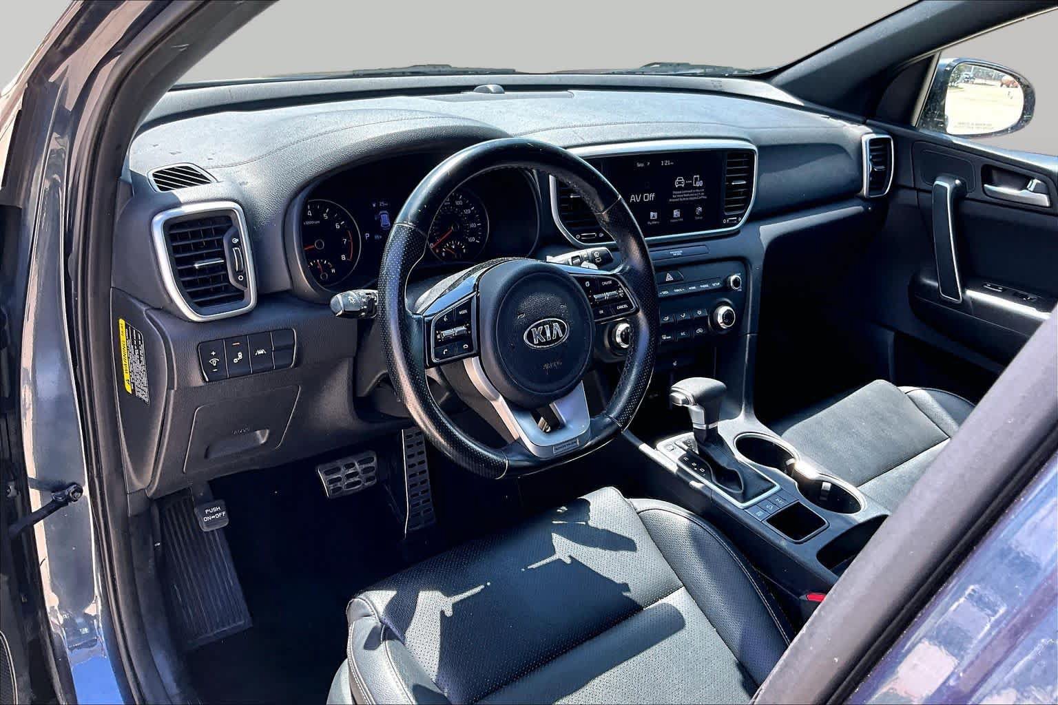 Certified 2022 Kia Sportage Nightfall Edition AWD/4WD image 16