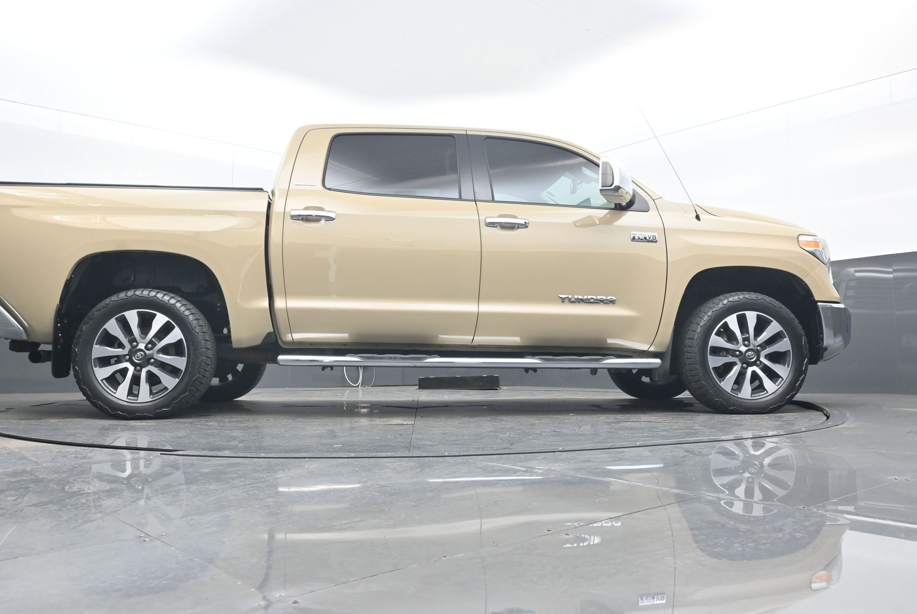 Used 2019 Toyota Tundra Limited image 24