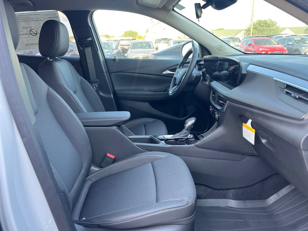 New 2026 Buick Encore GX Preferred w/ Advanced Technology Package FWD image 32
