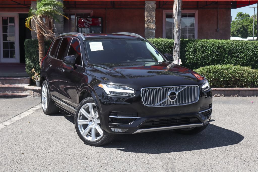 Used 2018 Volvo XC90 T6 Inscription w/ Convenience Package AWD/4WD image 2